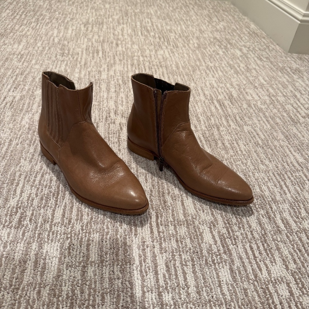 Italeau Woman's Brown Leather Boots - 38 (7.5) (Great Condition) - Made in Ital